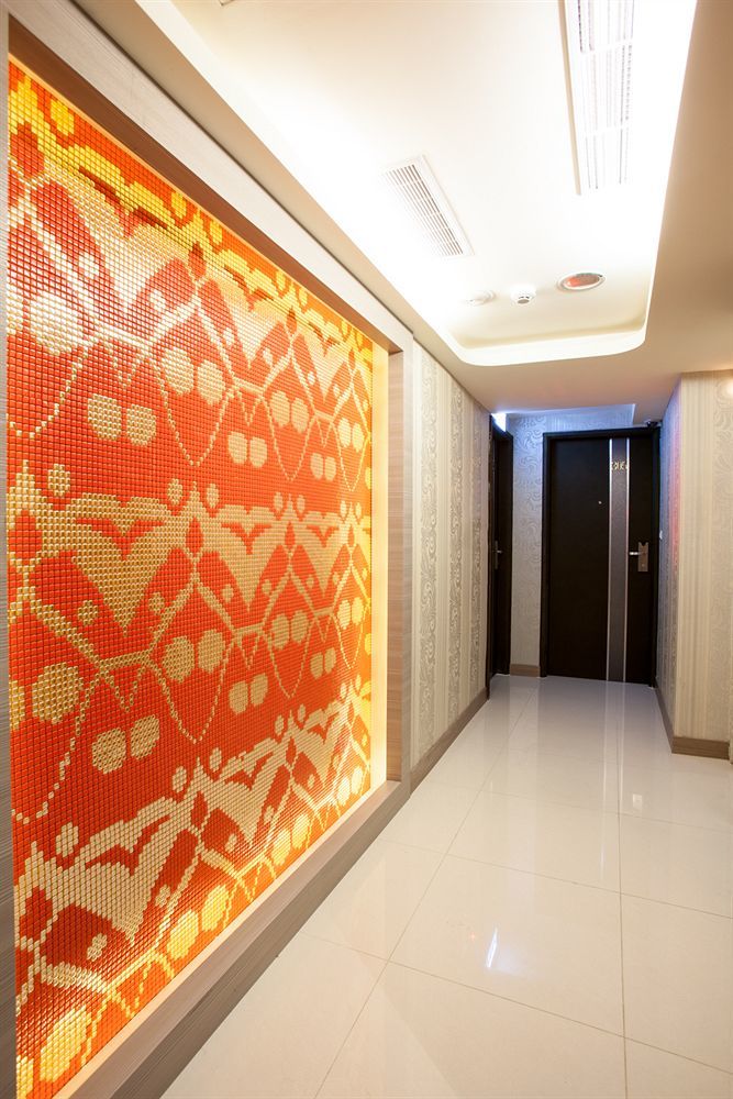 Guide Xinyi Hotel